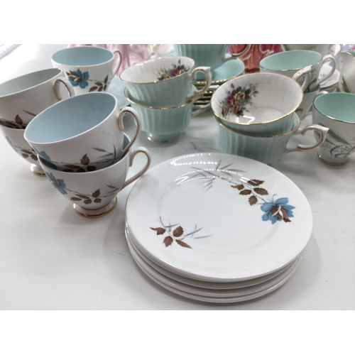 326 - Collection of mixed ceramics to include Royal Doulton and Copeland ceramic ladies, Giselle Queen Ann... 