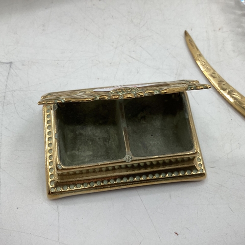 333 - Brass desk tidy/inkwell with two ceramic inkwells and lidded recess for stamps, together with brass ... 