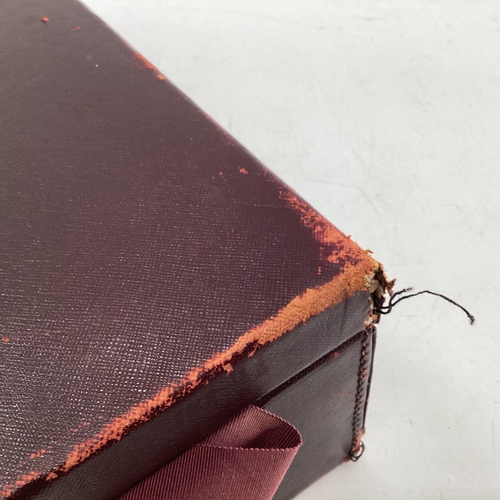 347 - Vintage Burgundy leather travel case with fitted interior and key