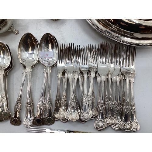 61 - Collection of silver plated items to include oval tray with pierced border, coffee pot, sugar shaker... 