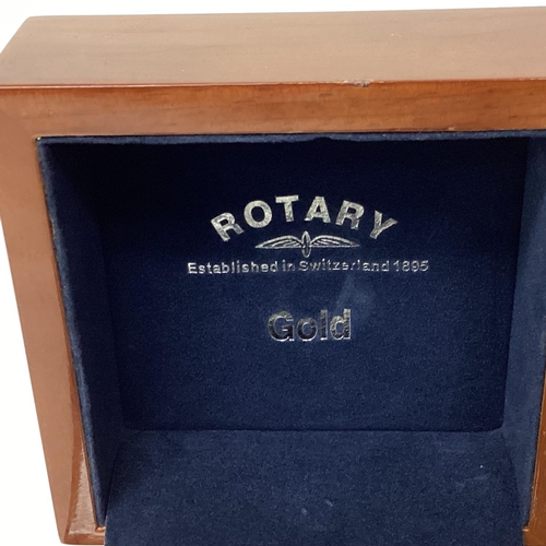 72 - A Gents rotary wristwatch with box and papers