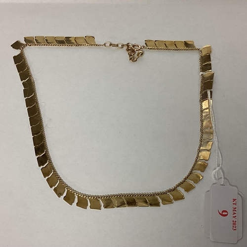 9 - 9ct gold flat fancy link necklace, 46cm. 20g