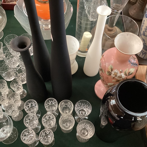 96 - Large collection of C20th glassware to include crystal glass tumblers a Loetz style rosebowl and num... 