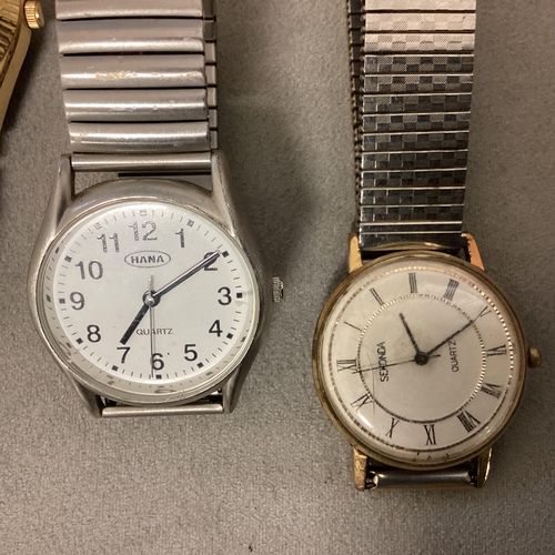 290 - A collection of vintage gents` wristwatches, A Garrard 17 Jewel Incabloc, an Aristo Automatic, An In... 