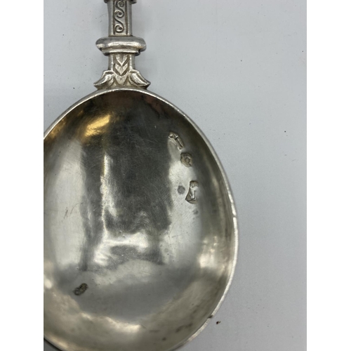 141 - A pair of Sterling silver Apostle spoons by Lou Lansberg, London 1891, 140g