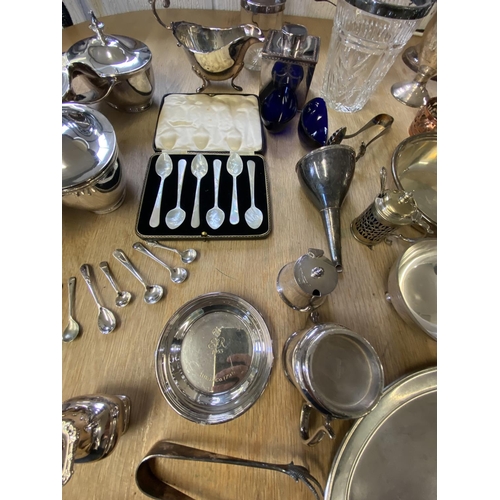 144 - A collection of silver plated wares (quantity)