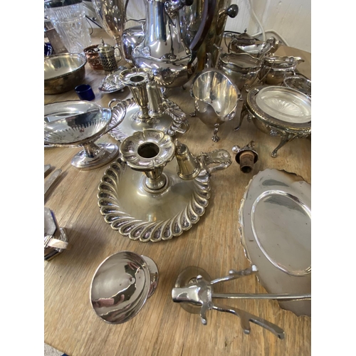 144 - A collection of silver plated wares (quantity)