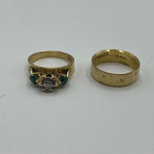 43 - 18ct gold diamond and emerald set ring (K) together with an 18 ct gold wedding band (K) 9.3 g