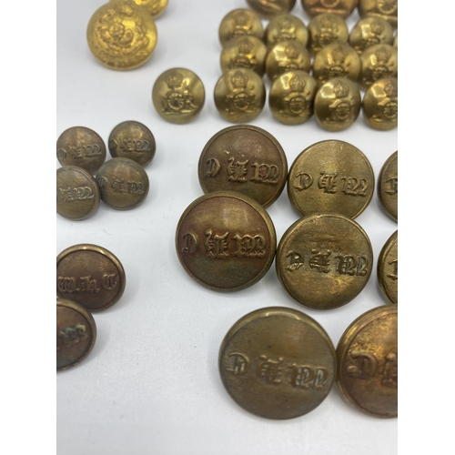 365 - A collection of military gilt buttons