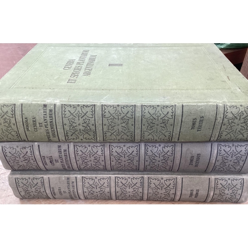 399 - Morans R Descole, Genera Et Species Plantarum Argentarum, in 3 volumes, Kraft LTA, Buenos Airies 194... 