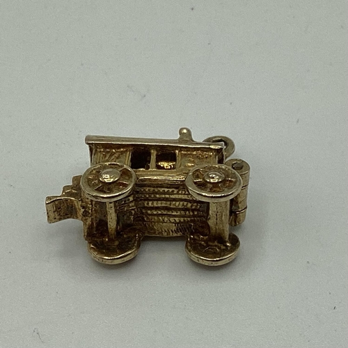 29 - 4 x 9ct gold charms to include Gladstone doctor's bag with separate tools and instruments, yellow me... 