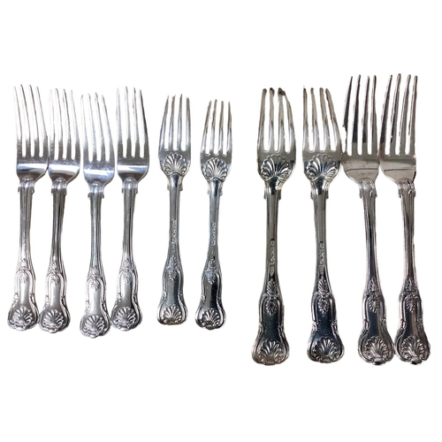 57 - A collection of sterling silver flatware and cutlery. Mainly in the Kings Pattern. Approx 107ozt. KN... 