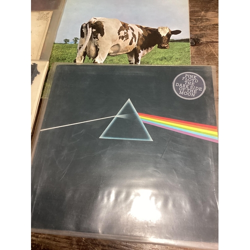 399 - A large collection of vintage Vinyl Lp's to include numerous Pink Floyd examples.