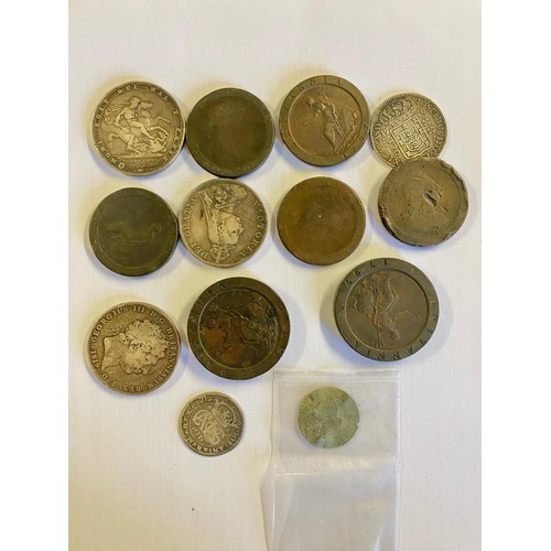 112 - A collection of early C19th and later British coinage to include Georgian wheel pennies etc, see ima... 