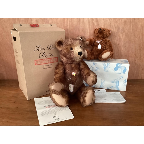 115 - Two Steiff bears, boxed with Certificates, to include Vincent Teddy, Limited, Chestnut 38cm ; Peace ... 