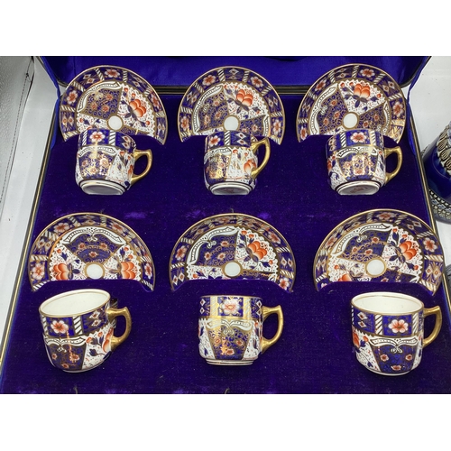 253 - A Kent China 6 piece coffee set, all in the original fitted interior lined, black case , some wear t... 