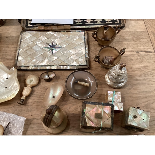 258 - A quantity of Mother of Pearl items, see all images for details