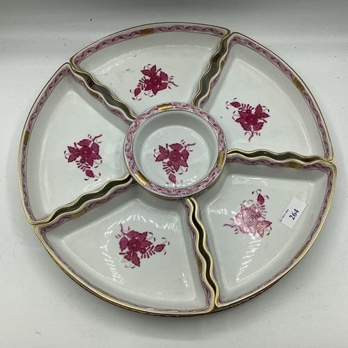 264 - A Herend Raspberry Apponti crudite serving dish, 7 pieces, approx 37cm diameter