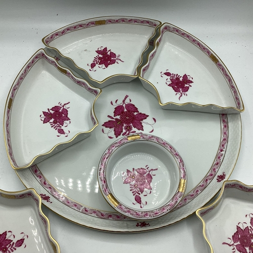 264 - A Herend Raspberry Apponti crudite serving dish, 7 pieces, approx 37cm diameter