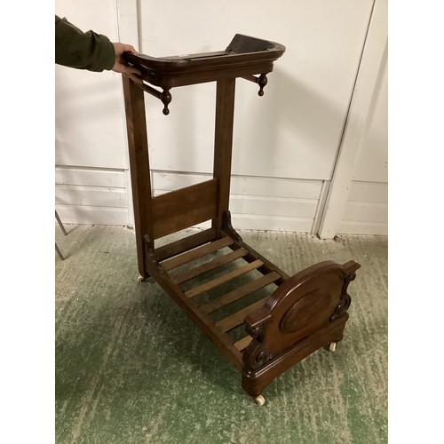 533 - A mahogany miniature Tester bed, possibly as an apprentice piece, overal height 96cm High, overall l... 