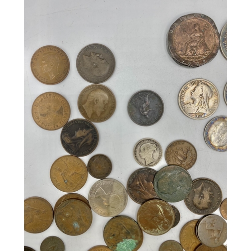 141 - A collection of 19th and 20th century coinage.