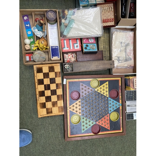 220 - A quantity of various toys, vintage toys, Meccano, train set, including Mandarin Chinese Checkers (w... 