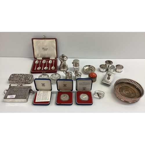 157 - A collection of sterling silver and white metal items