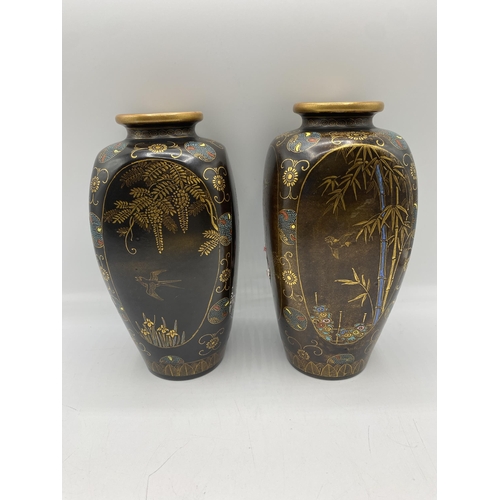 271 - A pair of good quality Japanese satsuma vases with square stamp to base. 22cm(h) Hododa stamp, Meiji... 