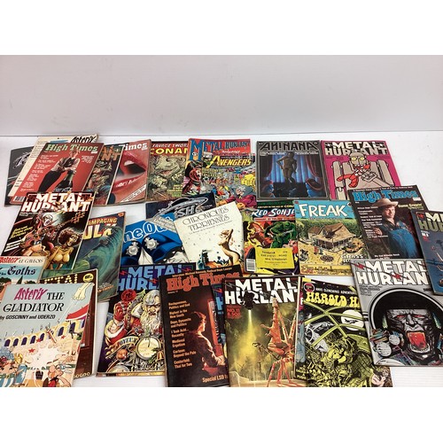 1034 - Quantity of Annuals and comics to include: 9 copies magazine - Metal Hurlant 1,4,6,7,13,16,17,18,20;... 