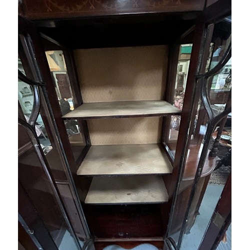 555 - A good Edwardian standing inlaid Mahogany Display Cabinet with two glazed doors with three internal ... 