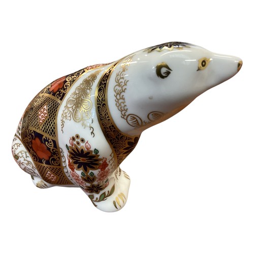 446 - Collection of five Royal Crown Derby Models of Polar Bears, to include, signature edition Arora Pola... 