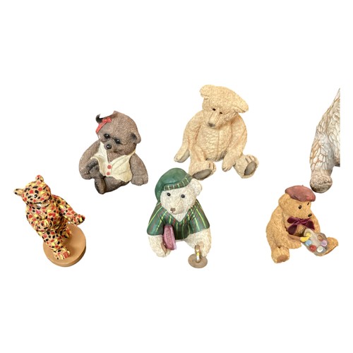 435 - Collection of Beau bears ceramic ornaments, together with other ceramic and resin models of bears, n... 