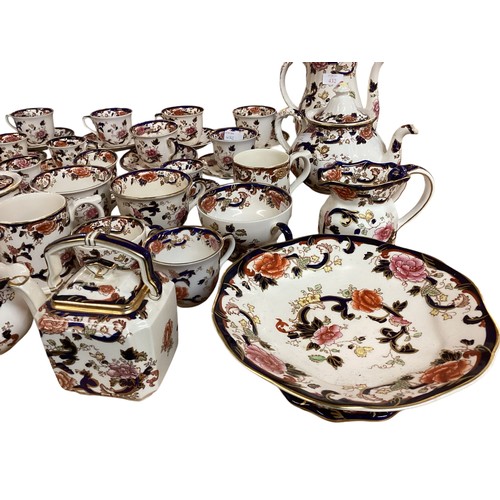 432 - Collection of Mason's Mandalay ceramic tea wares to include, tea pot, coffee pot, taza, cake plates,... 