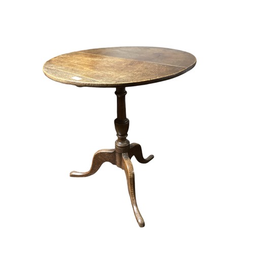 572 - Small Georgian snap top oak tripod table 59 cm dia x 64 cm H and a Georgian oak drop leaf gate leg d... 