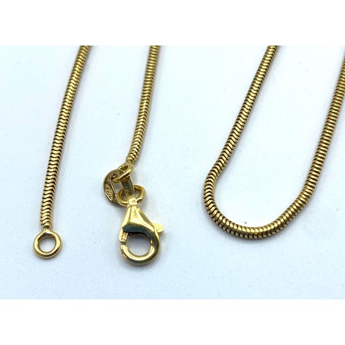 39 - An 18ct gold snake link necklace 45 cm, 5 g