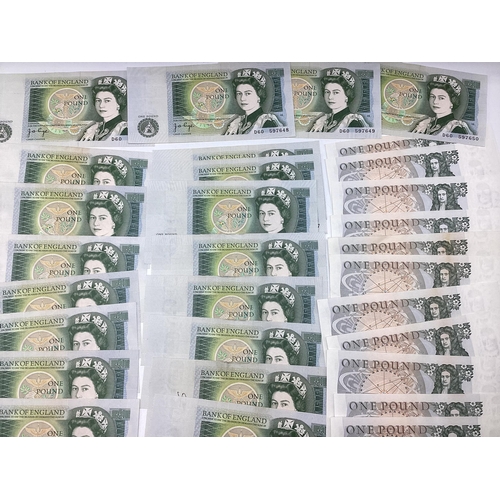 20 - A collection of vintage £1 notes to include a run of 10 consecutive numbers. Approximately 40 in tot... 