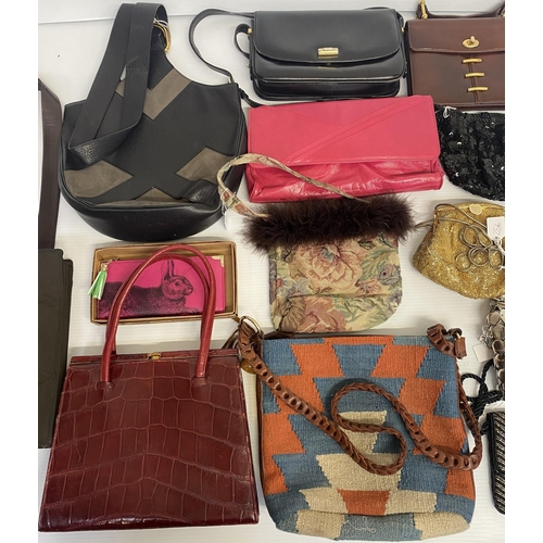 256 - A quantity of bags (18), including Bulgari, Celine, Fendi, all in used and worn condition, see all i... 