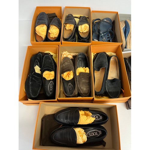 277 - A quantity of designer and other shoes, to include TODS, and Gucci, etc see all images and photos fo... 