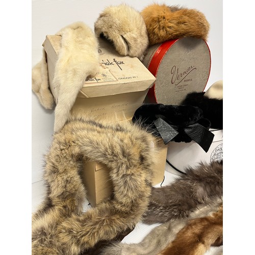 289 - A quantity of vintage mainly fur hats and scarves and collars,  all in used condition, including VER... 