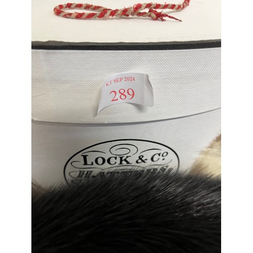 289 - A quantity of vintage mainly fur hats and scarves and collars,  all in used condition, including VER... 