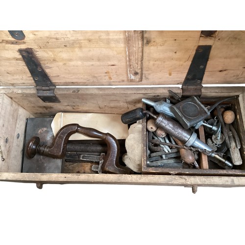 357 - A wooden hinged tool box, containing an assortment of various and old tools, see images