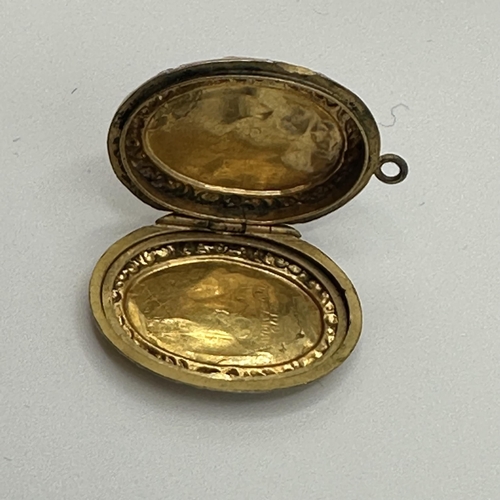 25 - Two 9ct gold bar brooches together with a gold back and front locket and an unmarked yellow metal pe... 