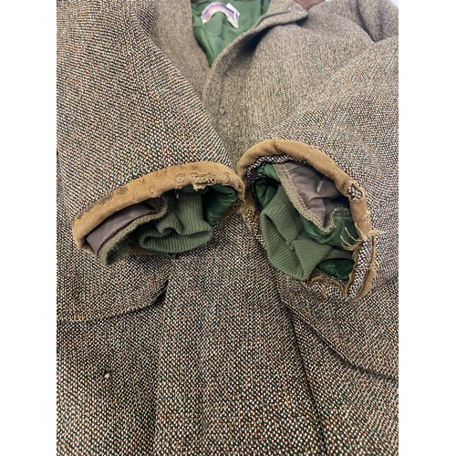 214 - An original 1960s Husky Barleycorn tweed field jacket/shooting coat, approx size 38, some wear esp t... 