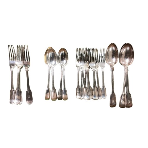 8 - A 12 person canteen of silver plated cutlery together with other boxed silver plated items.