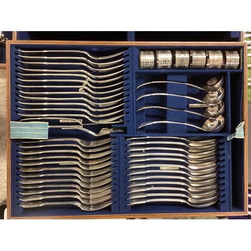 8 - A 12 person canteen of silver plated cutlery together with other boxed silver plated items.