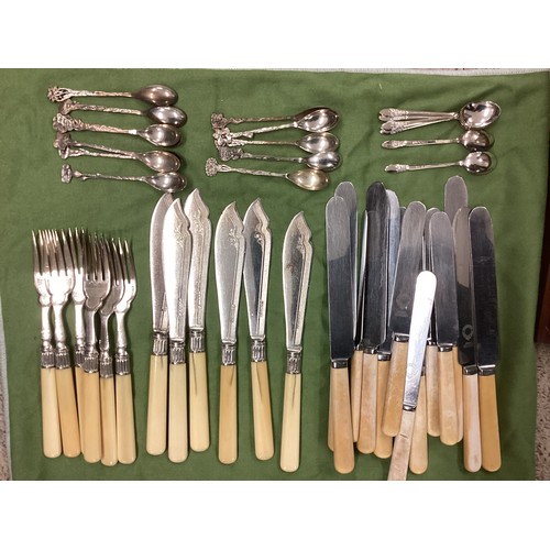 8 - A 12 person canteen of silver plated cutlery together with other boxed silver plated items.