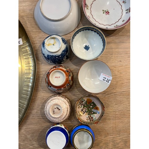 213 - A mixed collection of items to include a cloisonné style charger, two Derby style bowls, Japanese an... 