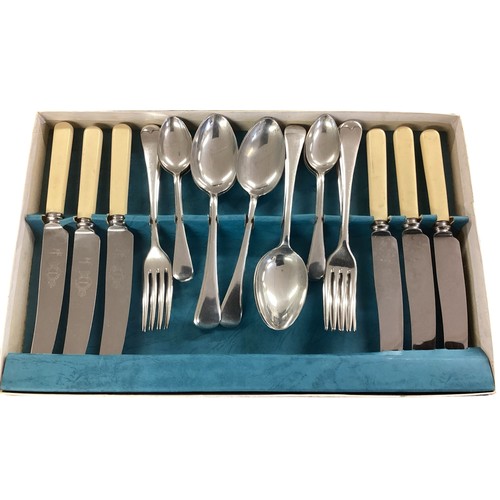 13 - A collection of silver plated wares to include boxed cutlery sets, a large silver plated tray etc. s... 