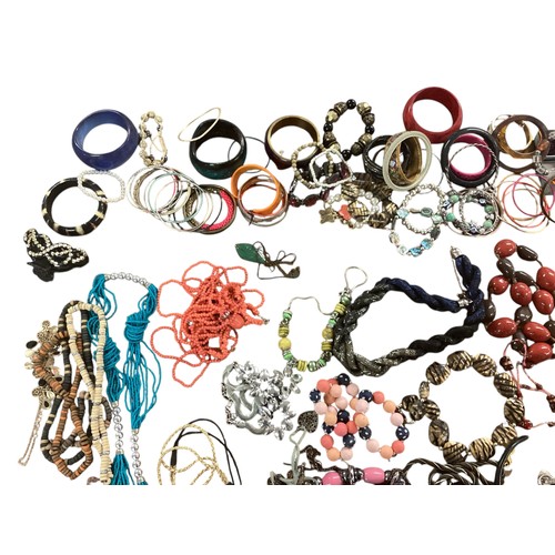 21 - A large collection of costume and high street jewellery (quantity)