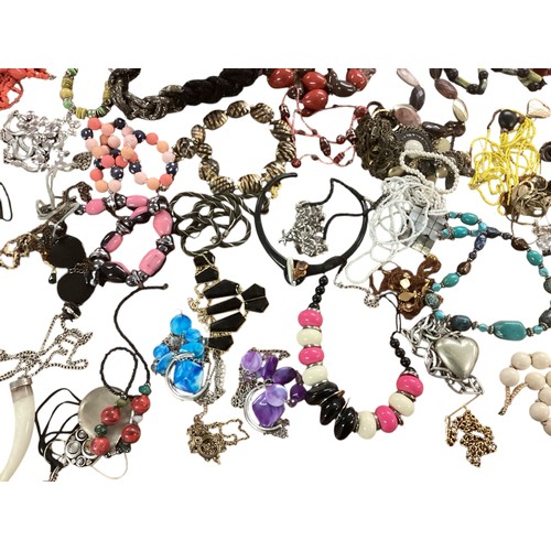 21 - A large collection of costume and high street jewellery (quantity)